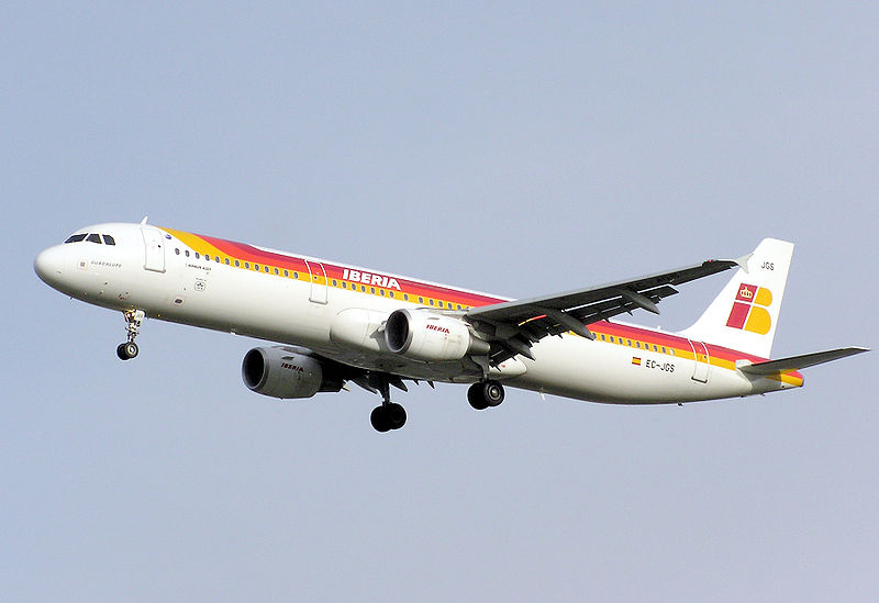 800px Iberia.a321 200.ec jgs.arp