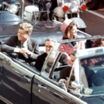 1280px-JFK_limousine_cut_off_ver